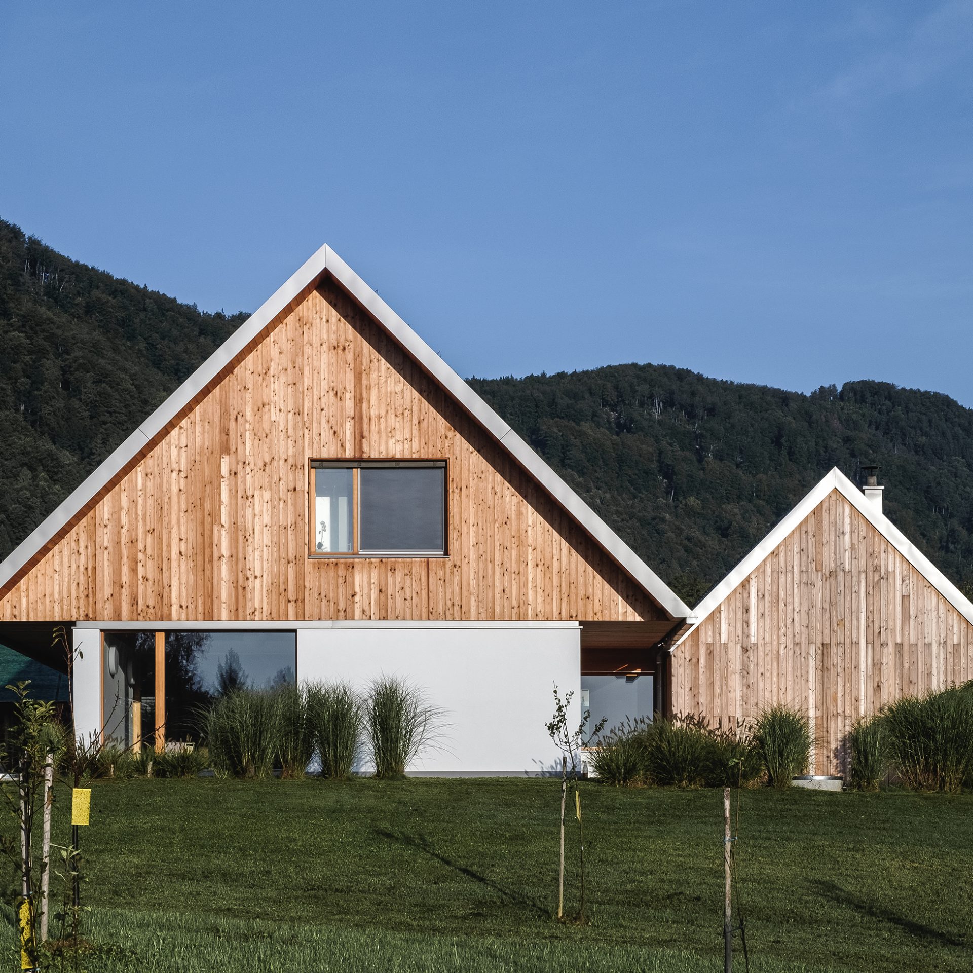 HIŠA PODVRH, foto M. Žitko