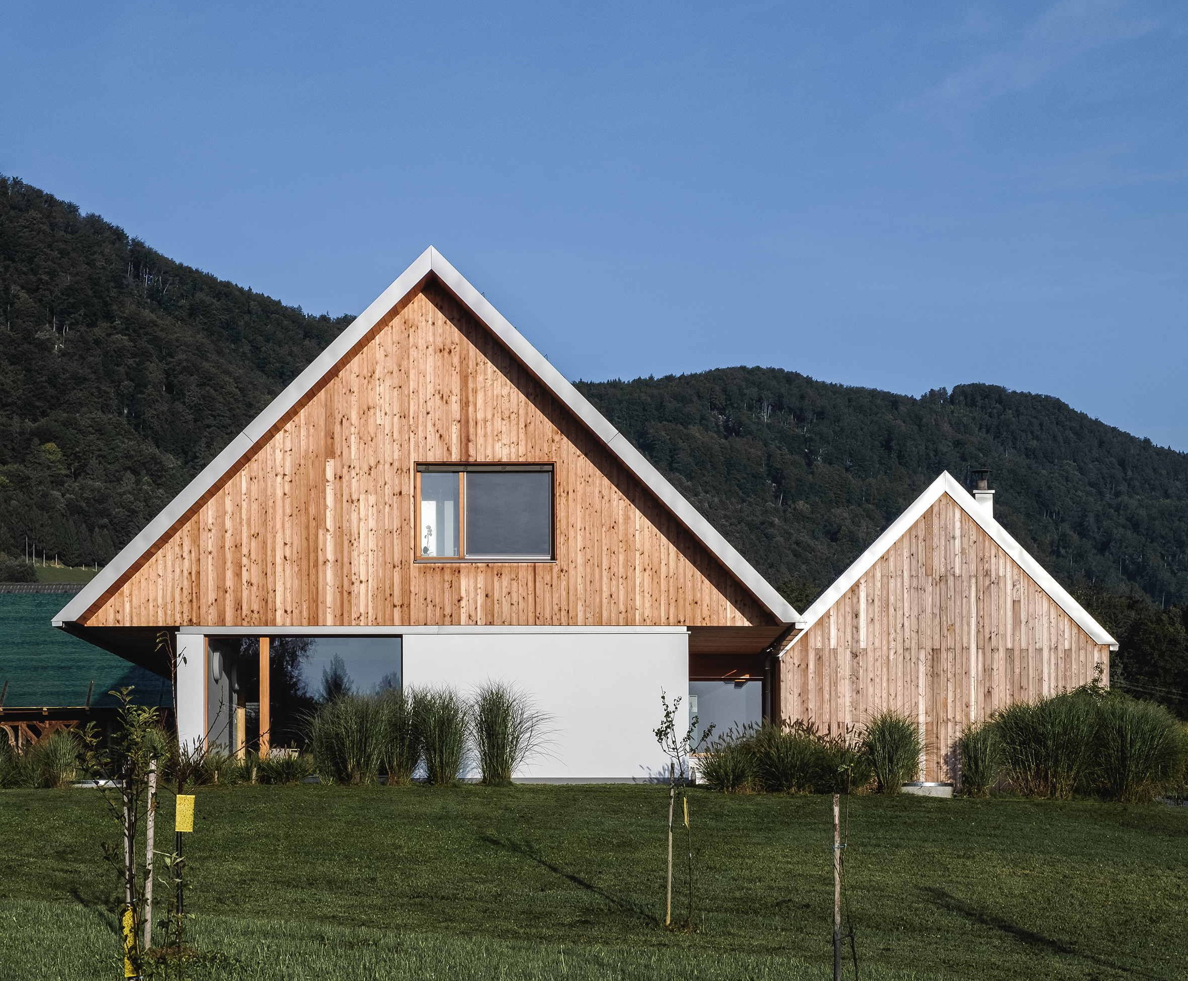 HIŠA PODVRH, foto M. Žitko